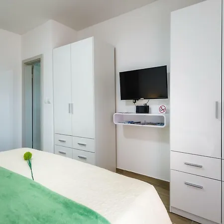 Willa House - Skyline Skrbčići