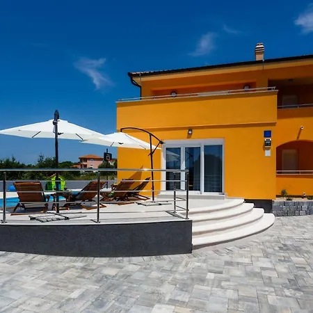 Willa House - Skyline Skrbčići