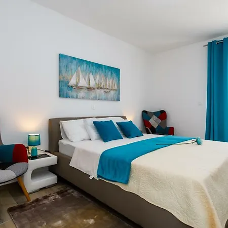 Вилла House - Skyline *