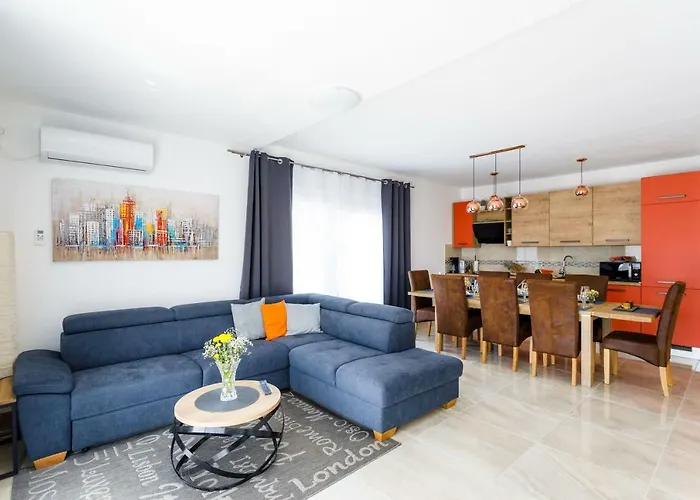 House - Skyline וילה *